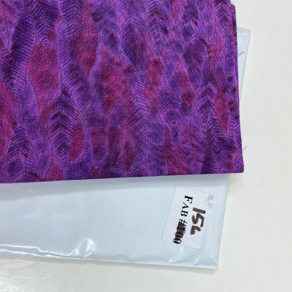FQ Fat Quarter Quilting Fabric 18" x 22" Purple Pink Feathers - Picture 3 of 3